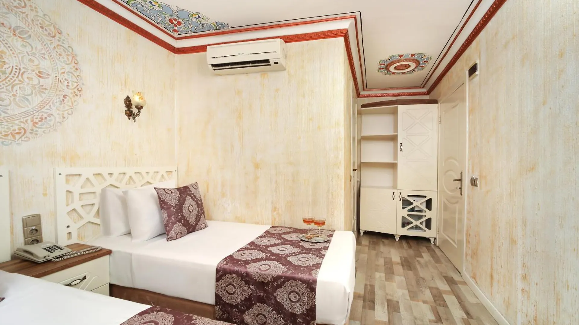 Aldem Hotel Стамбул